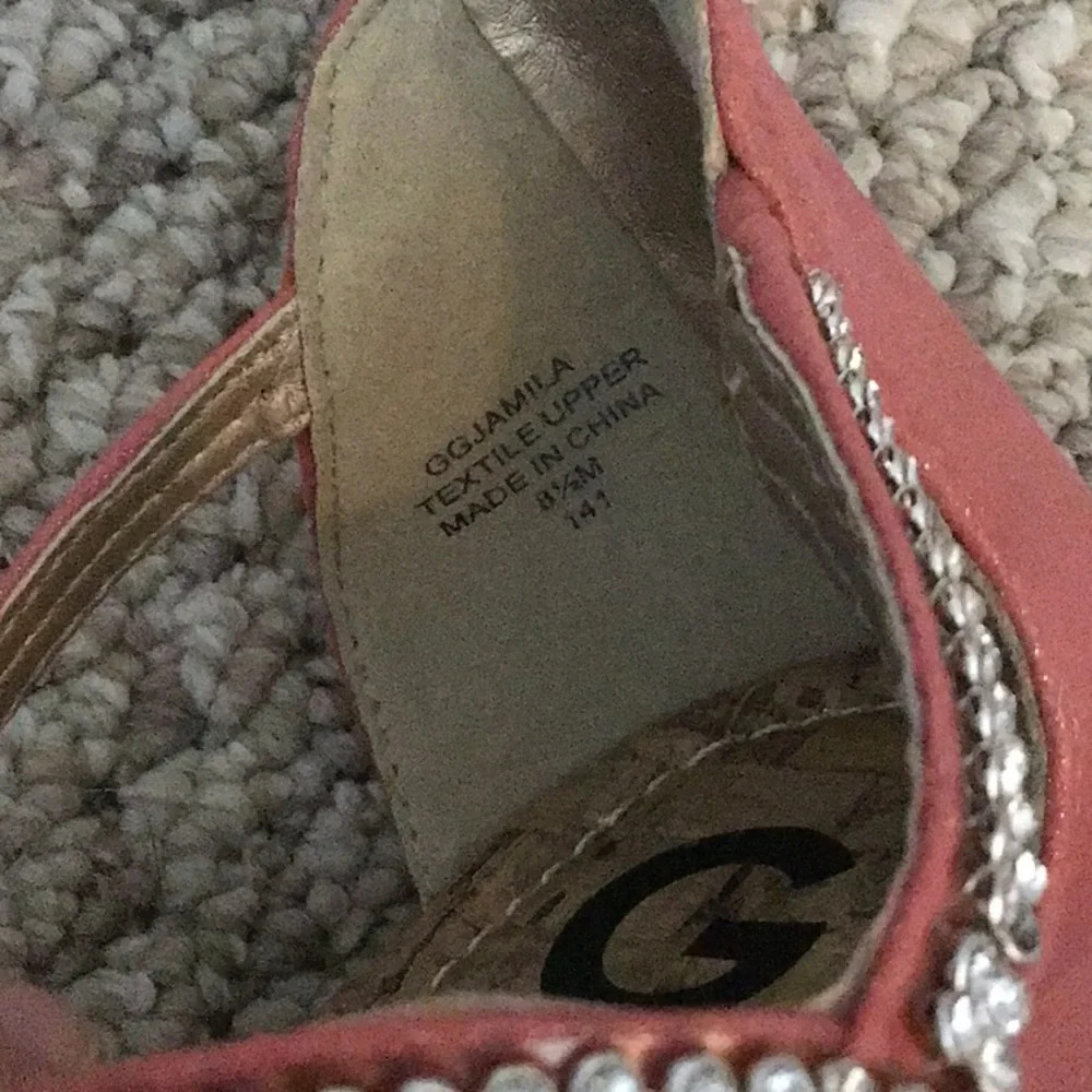 Guess women’s sandal size 8 1/2 - Picture 8 of 8